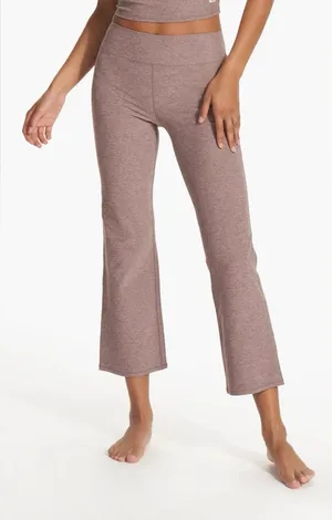 VUORI Mid Rise‎ Elevation Slim Bootcut pant in Hazel Heather Size Large thumbnail 1