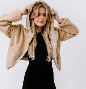 Lightweight Cropped Sherpa Jacket Size L thumbnail 1