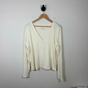 Aerie Women’s Cozy Ribbed Knit Henley in Ivory Size XXL thumbnail 2