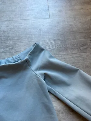 TUCKERNUCK Miranda Off The Shoulder Top Size S In Slate Blue Feminine Preppy thumbnail 5