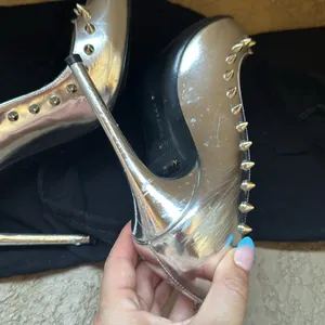 Barbara Bui Paris Spiked Studded Silver Stilletto Heels Size 7 thumbnail 8