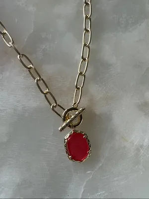 Kendra Scott Daphne Convertible Gold Link and Chain Necklace in coral pink mother of pearl thumbnail 4
