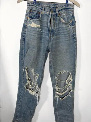 American Eagle Outfitters Jeans Ripped Mom thumbnail 3