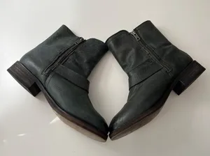 Treasure & Bond Women's Leather Moto Strap Ankle Boots Size 8 Grunge Trendy thumbnail 6
