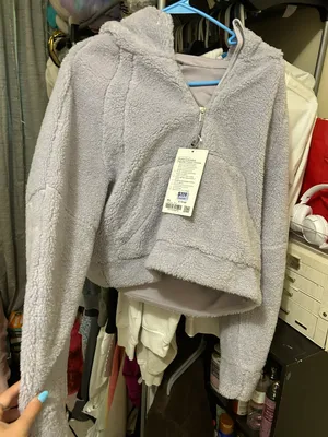 Lululemon sherpa scuba thumbnail 1
