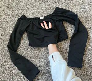 Elegant Black Off thumbnail 1