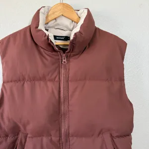WOTOZR Puffer Vest Womens Size M Brown High Neck Zip‎ Up Sleeveless Quilted thumbnail 4