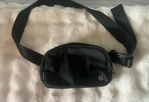 Lululemon Black Belt Bag Everywhere thumbnail 1