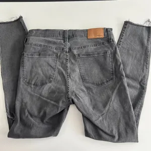 Madewell Skinny Jeans Women 28 Black Great 9 Inch High Rise Distressed Raw Hem thumbnail 8