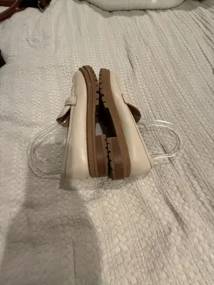 Madewell The Bradley Lugsole Loafer in Leather - Pale Oyster Size 7.5 thumbnail 4