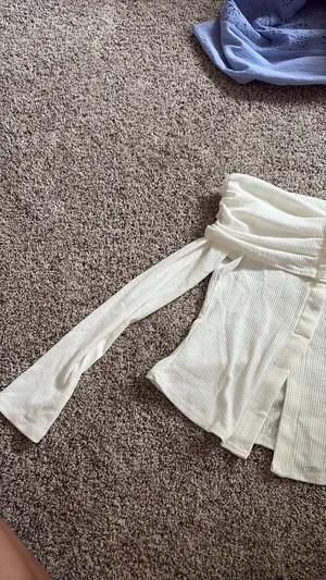 Princess Polly Top Long Sleeve thumbnail 3
