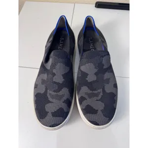 Rothys The Sneaker Grey‎ Camo Slip On Sneakers Womens Size 9 Camouflage Washable thumbnail 2