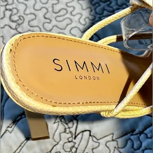 SIMMI LONDON Snake Embossed Cream Square Strappy Lace Up Stiletto Heels Sz 8 thumbnail 5