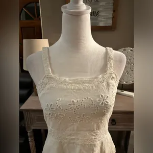 NWT Zara Eyelet Dress thumbnail 2