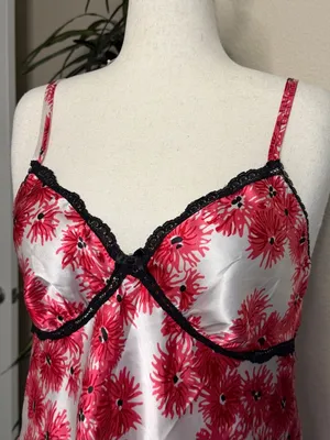 Lilly Pulitzer White and Pink Floral Satin Chemise with Black Lace thumbnail 2
