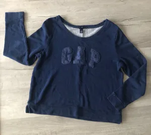 Gap women's logo crewneck sweatshirt. Large thumbnail 1