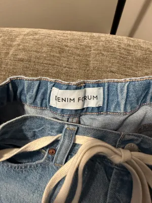 Aritzia Denim Forum The 90s So-Soft Low-Rise Baggy Jean thumbnail 3