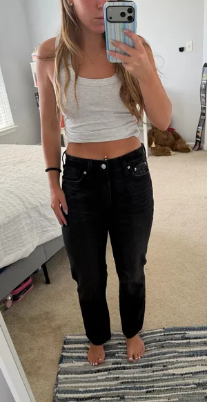 American Eagle High Rise Straight Jeans thumbnail 1