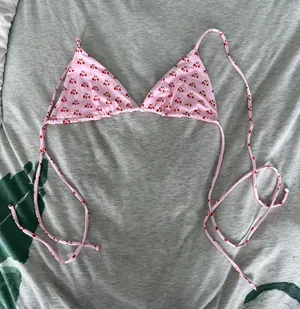 Frankie's Bikinis Top thumbnail 1
