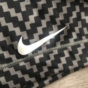 Nike pro women’s shorts. Large thumbnail 4