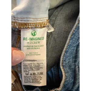 J.CREW Jeans Womens Size 32 Blue Mid Rise Flare Crop Raw Hem Distressed Stretch thumbnail 4