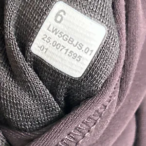 NWT Lululemon Wunder Train HR Tight 25" black size 6 Authentic thumbnail 5