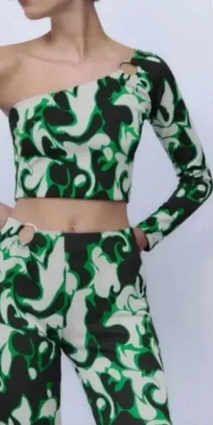 Zara Jacquard Asymmetric One Shoulder Crop Top Ring Detail Black Green‎ Small thumbnail 1