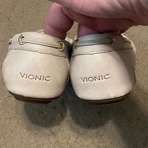 Womens Vionic Virginia White Leather Driving Shoes Moccasins Size 8.5‎ thumbnail 2