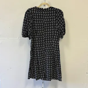 LOFT Black White Embroidered V-Neck Puff Sleeve Mini Sheath Dress Size 6 Casual thumbnail 2
