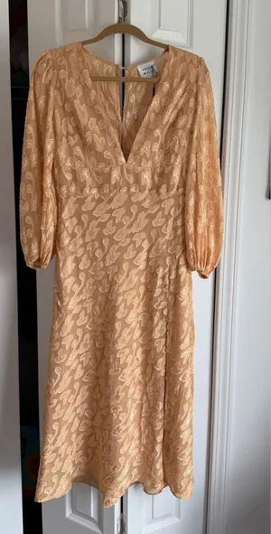 Hello Molly Gold‎ Floral Jacquard Midi Dress NWT thumbnail 1