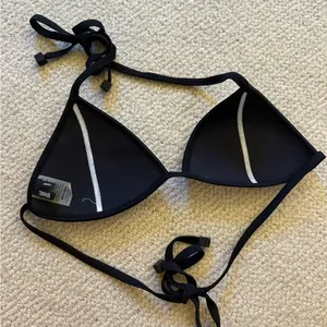 Triangl Swimwear Black Bikini Top thumbnail 4