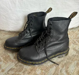 Dr. Martens 1460 Pascal Virginia Leather Boots thumbnail 1
