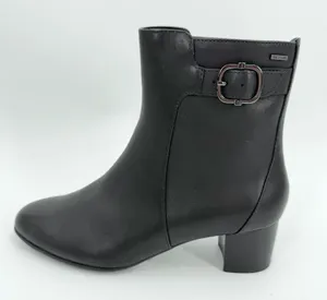 Clarks Boots Women 8 M Black Leather Linnae Up Waterproof Side Zip Ankle Bootie thumbnail 1