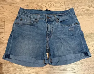 levi’s denim shorts, size 27, slightly stretchy and super comfortable! #levis #denim #denimshorts #shorts thumbnail 1