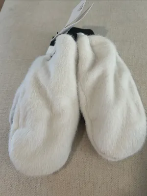 Nike Women's Warm Faux Fur Mittens Size M/L White/ Black Winter Soft Gloves NWT thumbnail 4