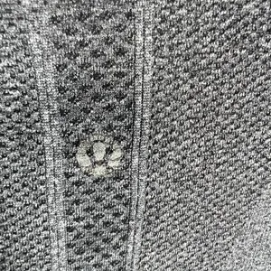 Lululemon Swiftly Tech Long Sleeve‎ Crew Sz 8 Gray Thumbholes Workout Yoga thumbnail 8