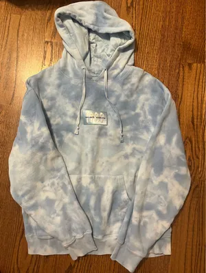 Taylor Swift 1989 Sweatshirt thumbnail 1