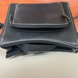Liz Claiborne Black Crossbody Bag with White Stitching-very CLEAN! thumbnail 4