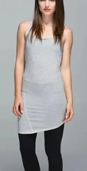 Lululemon Grey Torque Tank Top Women’s 6 thumbnail 1