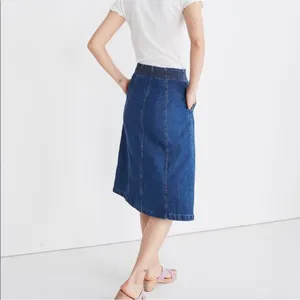 Madewell - Rigid Denim Zip Midi Skirt‎ in Farley Wash - Size 25 thumbnail 3