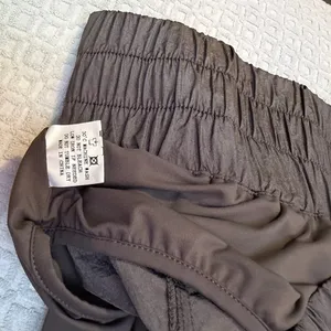 Nice breezy, warm-up style running shorts Women' Gray High-Waisted Shorts thumbnail 9