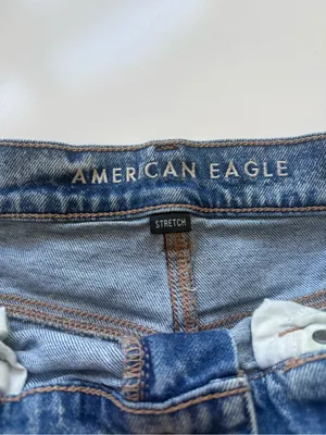 American Eagle Highest Rise 90’s Boyfriend Jean Shorts Size 8 thumbnail 4