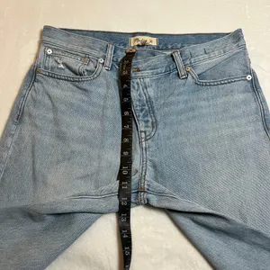 Madewell Low-Slung Straight Jeans With Criss-Cross Waistband Size 26 Casual thumbnail 13