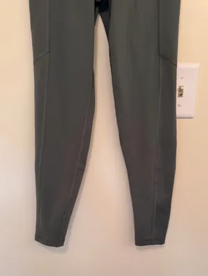American Eagle Outfitters green high waisted everyday pocket legging thumbnail 3