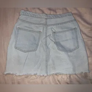American Apparel Button up Jean skirt thumbnail 3