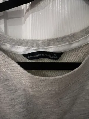 Abercrombie And Fitch Sweatshirt thumbnail 2
