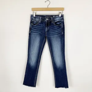 Miss Me Jeans Capri Mid Rise Raw Hem Logo Embellished Festival thumbnail 4