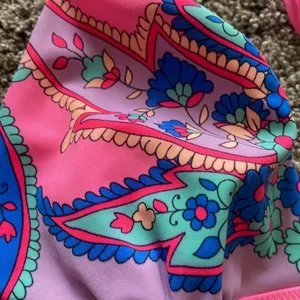 Victoria’s secret’s swimsuit top​​ thumbnail 3