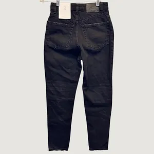 2030 | NWT Bershka Distressed Grunge‎ High Waist Mom Jeans Black Womens Size 00 thumbnail 3