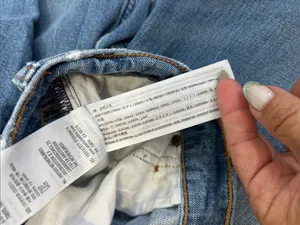 Abercrombie & Fitch The Mom High Rise Jeans thumbnail 6